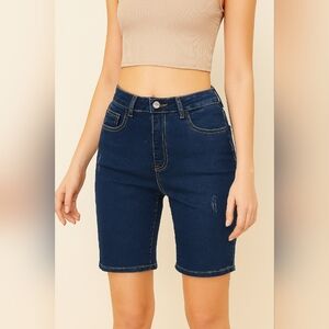 Shein Women’s Dark Wash Bermuda Denim Shorts – Size SmallModest Comfy Jean